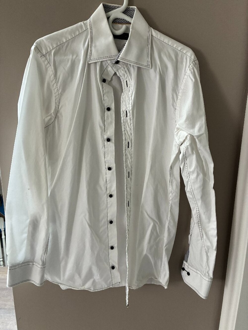 White shirt. Sz 16. 100% cotton. Jack Lipson Signature.